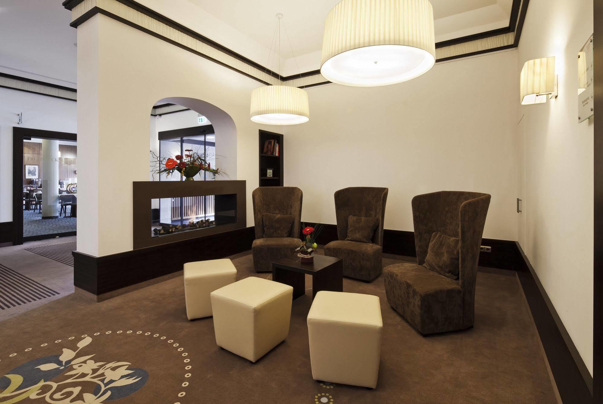 Zeller Hotel 4*