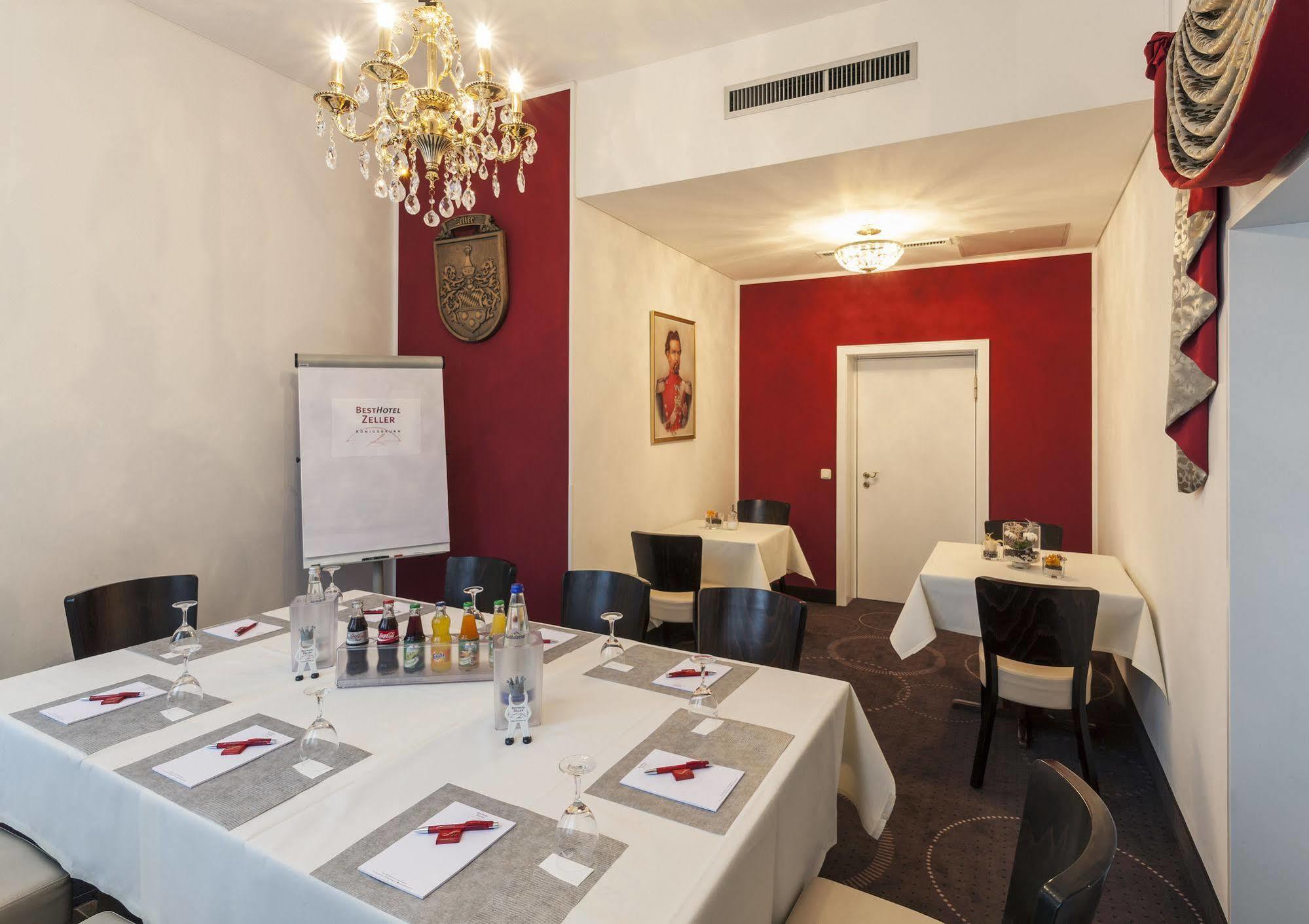 Zeller Hotel 4*